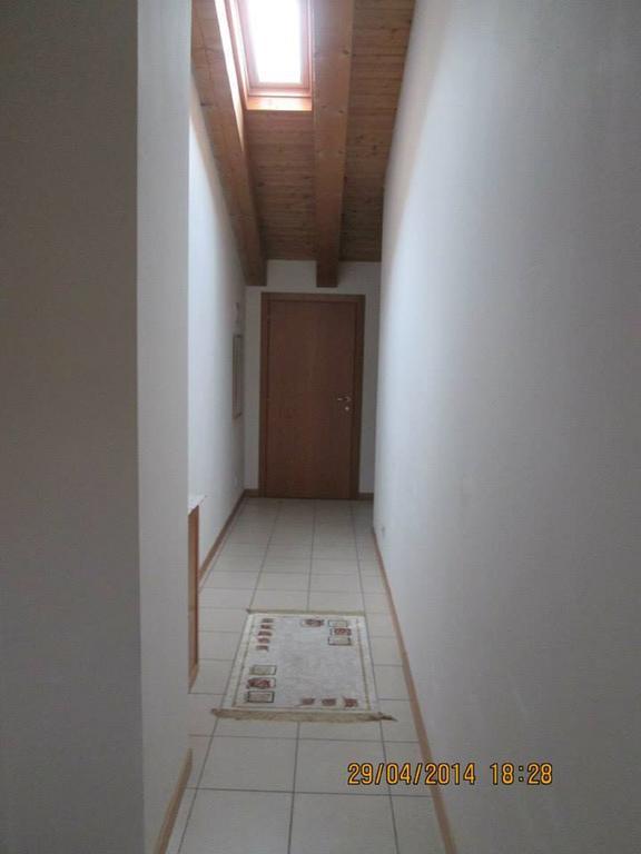 Family Room (2 Adults + 1 Child),1537396582:JPEG